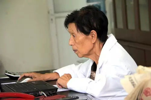 從什么時(shí)候開始，你在公司是因?yàn)樾舛斋@尊重？